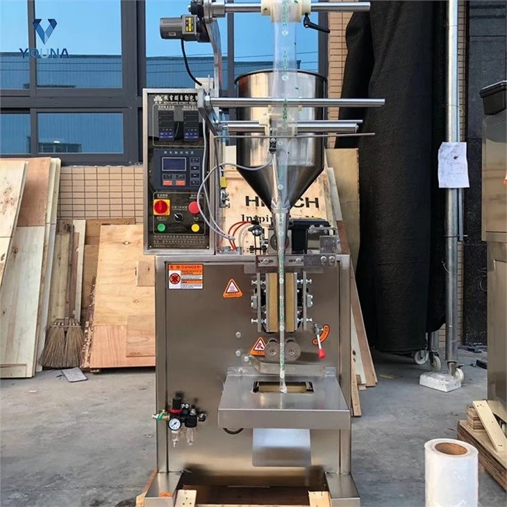 automatic oil packing machine (2)