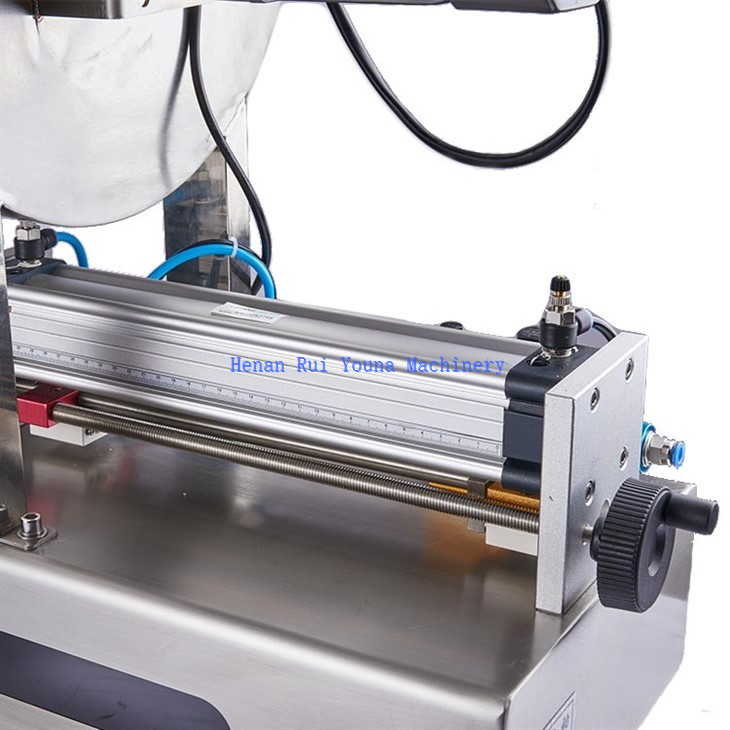 Chocolate Paste Filling Machine