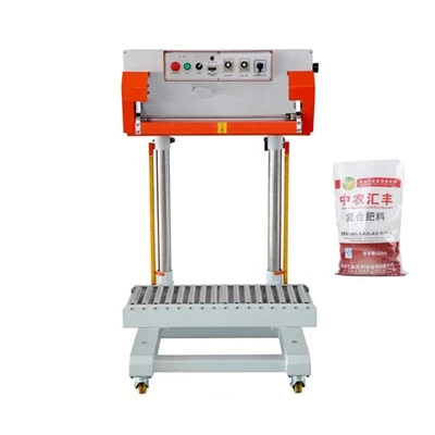 Macchina per sigillare sacchi da 25 kg e 50 kg